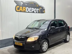 Zwart Gebruikt 2009 Skoda Fabia Tour Hatchback | € 2.999 (Eerlijke prijs)