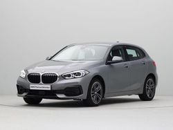 Grijs Gebruikt 2023 BMW 118 Sport Line Hatchback | € 26.950 (Goede deal)