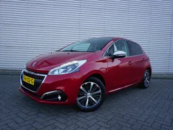 Hatchback Gebruikt 2017 Peugeot 208 Allure Hatchback | € 9.950 (Iets duurder)