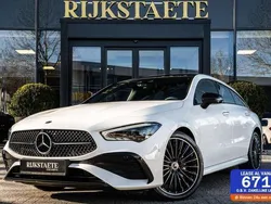 Zwart Gebruikt 2023 Mercedes CLA250e Shooting Brake AMG Stationwagen | € 41.900 (Duur)