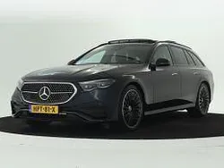 Donker nauticblauw metallic Gebruikt 2024 Mercedes 300 AMG Stationwagen | € 72.945