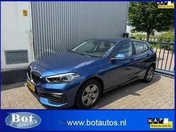 Blauw Gebruikt 2021 BMW 118 Executive Hatchback | € 19.900 (Super prijs)