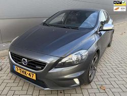 Grijs Gebruikt 2014 Volvo V40 R-Design MPV | € 7.500 (Super prijs)