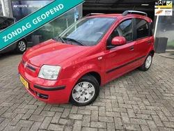 Rood, metallic lak Gebruikt 2010 Fiat Panda Emotion Hatchback | € 3.999 (Iets duurder)