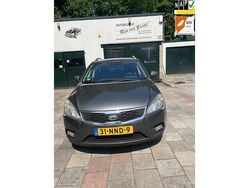 Grijs Gebruikt 2010 Kia Ceed Hatchback | € 3.500 (Eerlijke prijs)