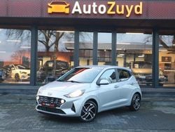 Grijs, metallic lak Gebruikt 2020 Hyundai i10 Premium Hatchback | € 16.493 (Eerlijke prijs)