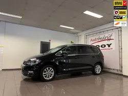 Zwart Gebruikt 2017 VW Touran Highline MPV | € 17.270 (Eerlijke prijs)