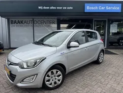 Grijs Gebruikt 2015 Hyundai i20 Hatchback | € 6.950 (Eerlijke prijs)