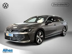 Grijs Gebruikt 2025 VW Passat Business Stationwagen | € 45.995 (Duur)