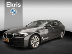 Grijs Gebruikt 2023 BMW 530e Executive Stationwagen | € 39.900 (Super prijs)