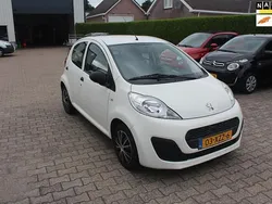 Wit Gebruikt 2012 Peugeot 107 Access Hatchback | € 4.500 (Eerlijke prijs)
