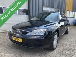 Zwart, metallic lak Gebruikt 2005 Ford Mondeo Ambiente Sedan | € 2.450 (Eerlijke prijs)