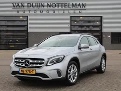 Grijs, metallic lak Gebruikt 2017 Mercedes GLA180 Business SUV | € 18.950 (Eerlijke prijs)