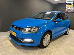 Blauw Gebruikt 2014 VW Polo Hatchback | € 7.999 (Goede deal)