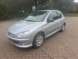 Grijs Gebruikt 2008 Peugeot 206 Hatchback | € 1.249 (Goede deal)