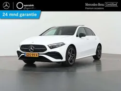 Wit, metallic lak Gebruikt 2024 Mercedes A250 AMG Hatchback | € 37.350 (Eerlijke prijs)
