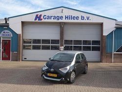 Zwart Gebruikt 2019 Toyota Aygo X-clusiv Hatchback | € 14.750 (Eerlijke prijs)