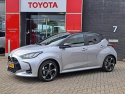 Grijs Nieuw 2025 Toyota Yaris Hybrid Executive Hatchback | € 36.400 (Iets duurder)