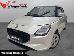 Wit Gebruikt 2025 Suzuki Swift Hatchback | € 23.995 (Eerlijke prijs)