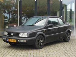 Zwart Gebruikt 1997 VW Golf Cabriolet Cabriolet | € 2.345 (Eerlijke prijs)