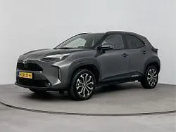 Donker grijs metallic Gebruikt 2023 Toyota Yaris Cross SUV | € 29.445 (Eerlijke prijs)