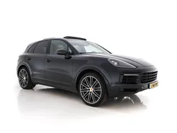 Zwart Gebruikt 2020 Porsche Cayenne Sport SUV | € 55.945 (Eerlijke prijs)