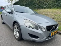 Grijs Gebruikt 2013 Volvo V60 Stationwagen | € 5.450