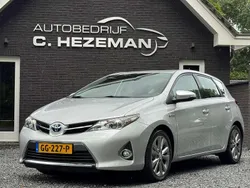 Grijs Gebruikt 2014 Toyota Auris Hybrid Hatchback | € 9.445 (Goede deal)