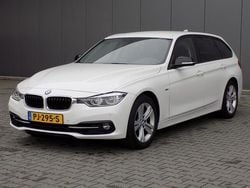 Wit Gebruikt 2017 BMW 318 Executive Stationwagen | € 13.900 (Goede deal)