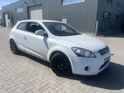 Overige Gebruikt 2009 Kia Ceed 3 Sedan | € 750 (Goede deal)