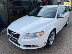 Wit Gebruikt 2010 Volvo V70 R-Design Stationwagen | € 16.945