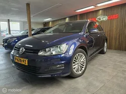 Blauw Gebruikt 2014 VW Golf VII Cup Hatchback | € 7.990 (Goede deal)