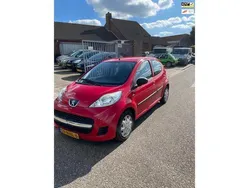 Rood Gebruikt 2010 Peugeot 107 Hatchback | € 1.800 (Goede deal)