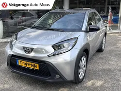 Grijs Gebruikt 2023 Toyota Aygo Play Hatchback | € 19.640 (Eerlijke prijs)