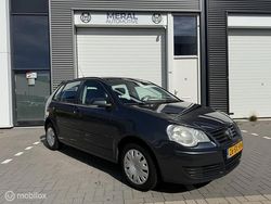 Blauw Gebruikt 2006 VW Polo Comfortline Hatchback | € 2.690 (Eerlijke prijs)