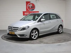 Grijs Gebruikt 2014 Mercedes B180 Ambition MPV | € 13.950 (Eerlijke prijs)