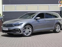 Zilver Gebruikt 2020 VW Passat Business Stationwagen | € 22.900 (Goede deal)