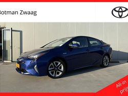 Blauw Gebruikt 2016 Toyota Prius Executive Hatchback | € 15.999