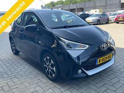 Zwart Gebruikt 2020 Toyota Aygo X-cite Hatchback | € 12.999 (Eerlijke prijs)