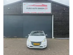 Wit Gebruikt 2012 Peugeot 208 Allure Hatchback | € 5.250 (Eerlijke prijs)