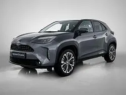 Grijs metallic Gebruikt 2022 Toyota Yaris Executive SUV | € 29.445