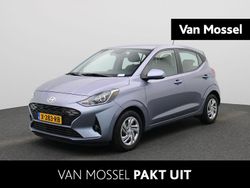 Blauw Gebruikt 2024 Hyundai i10 Premium Hatchback | € 16.900 (Eerlijke prijs)