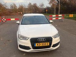 Wit Gebruikt 2013 Audi A3 S-Line Hatchback | € 9.000 (Duur)