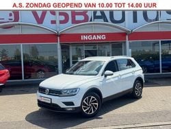 Wit Gebruikt 2018 VW Tiguan Sound SUV | € 18.950