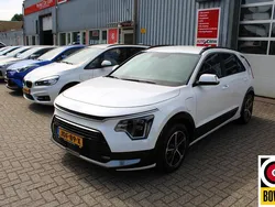 Wit Gebruikt 2022 Kia Niro SUV | € 28.950 (Eerlijke prijs)