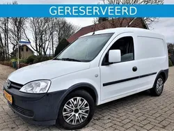 Wit Gebruikt 2006 Opel Combo MPV | € 4.395 (Eerlijke prijs)