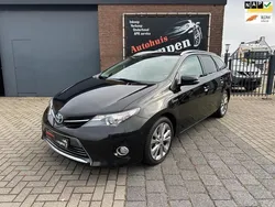Zwart Gebruikt 2015 Toyota Auris Touring Sports Executive Stationwagen | € 13.450 (Eerlijke prijs)