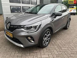 Grijs Gebruikt 2022 Renault Captur Engineered SUV | € 22.900 (Goede deal)