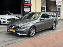 Grijs Gebruikt 2017 Mercedes C180 Prestige Stationwagen | € 17.950 (Goede deal)