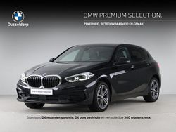 Zwart Gebruikt 2024 BMW 118 Sport Line Hatchback | € 29.900 (Eerlijke prijs)
